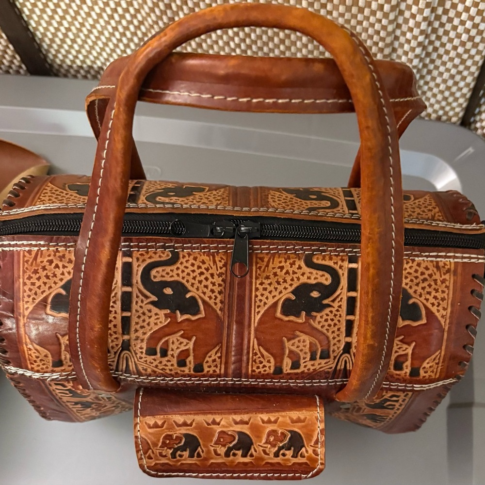 Custom made handbag Sri Lanka